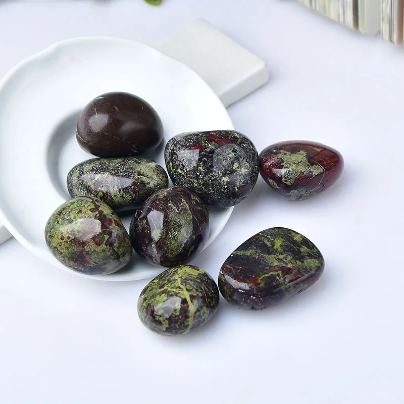 Pierre roulée en sang de dragon naturelle - 100g, 20-40mm – Image 4