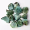 S4b9c2dc1761949019ff5adfa77611366S.webp Lot de 100g de pierres naturelles d'agate verte irrégulières
