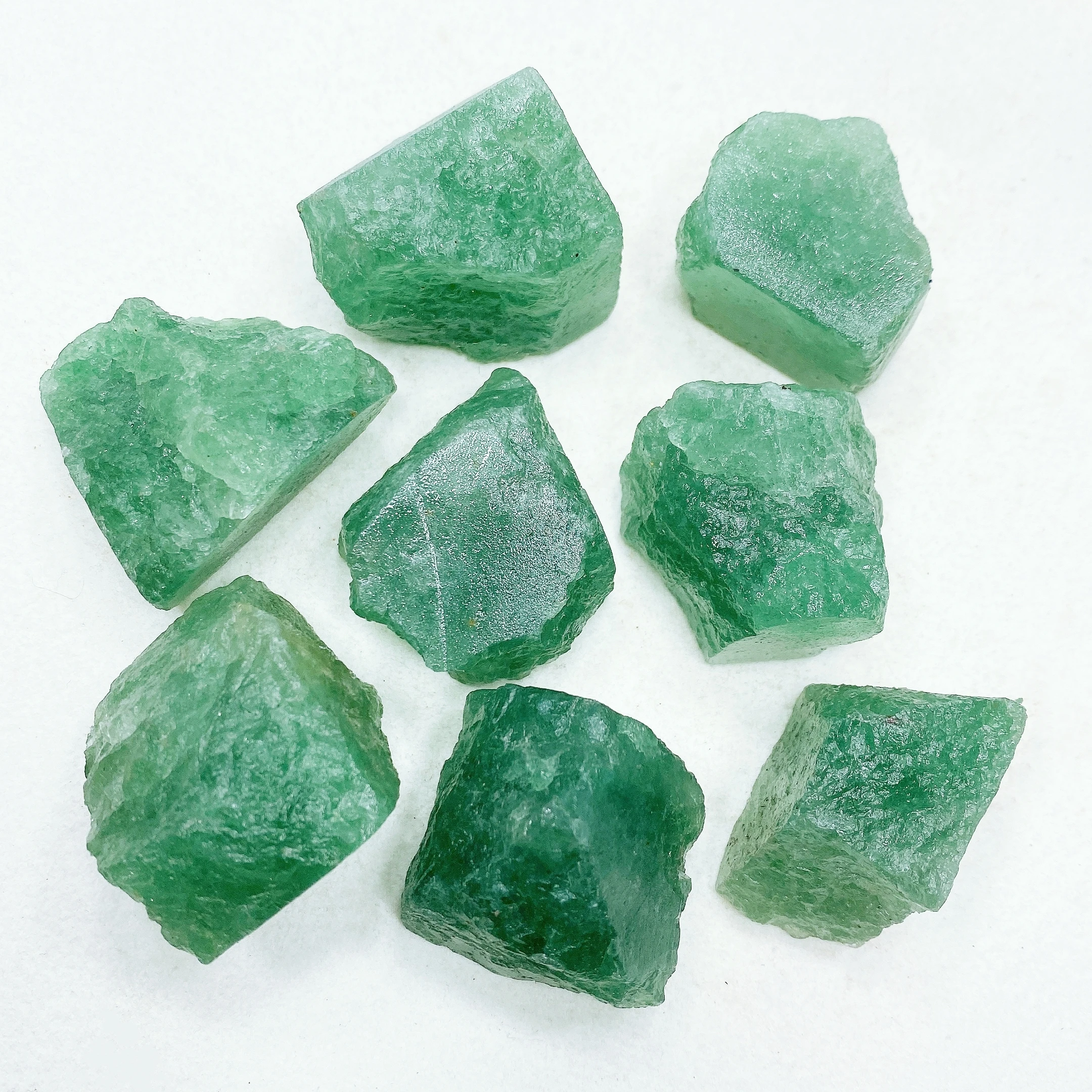 Pierres naturelles irrégulières Green Strawberry 45-210g